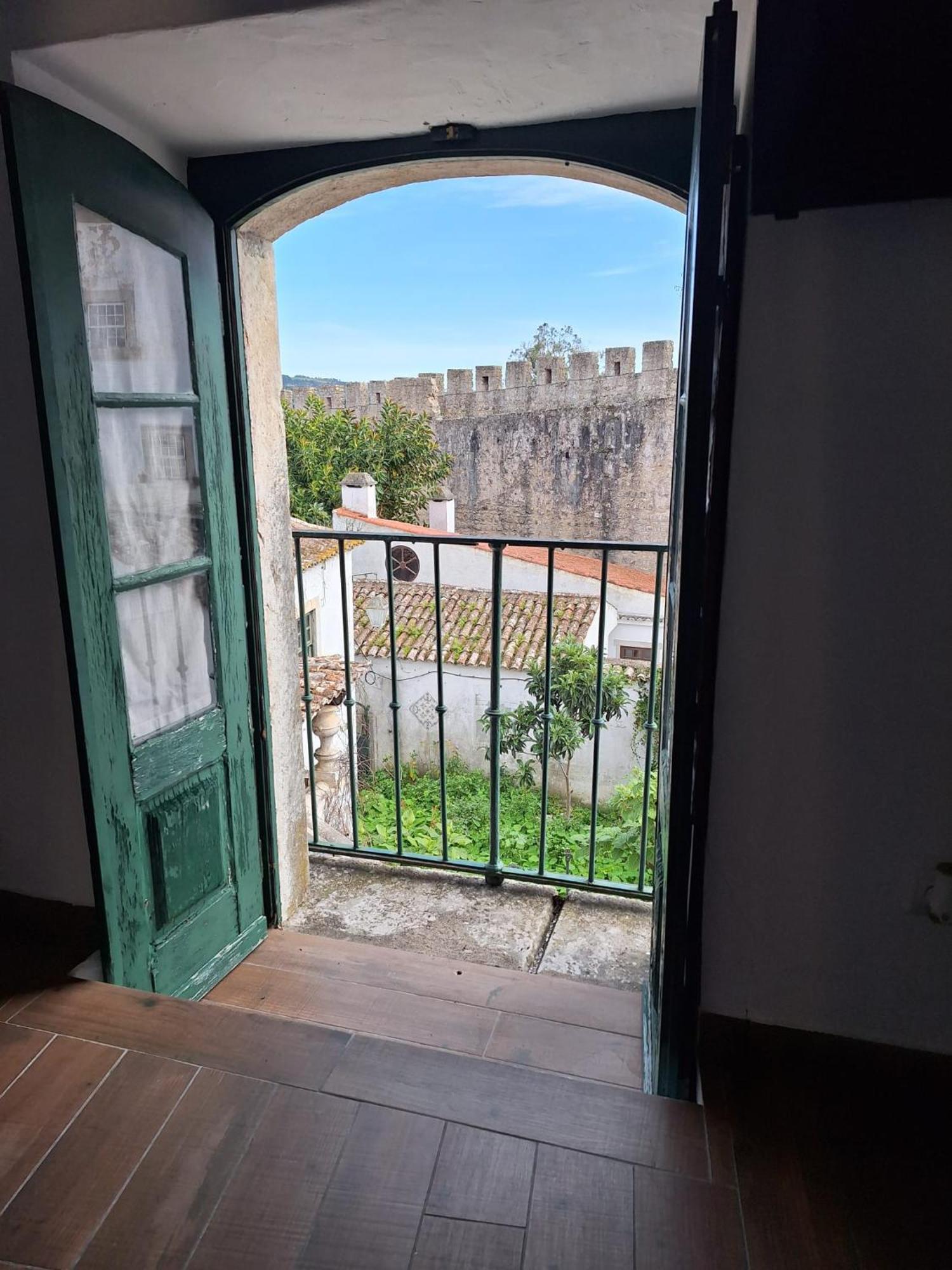 Lovin Book Guesthouse Óbidos Eksteriør billede